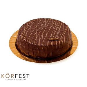 TARTA TRIPLE CHOCOLATE KORFEST